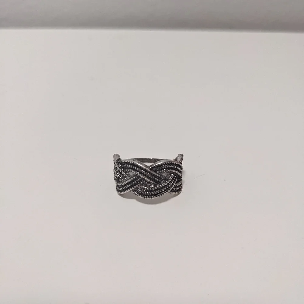 Silver braided ring - Picture 5 of 5